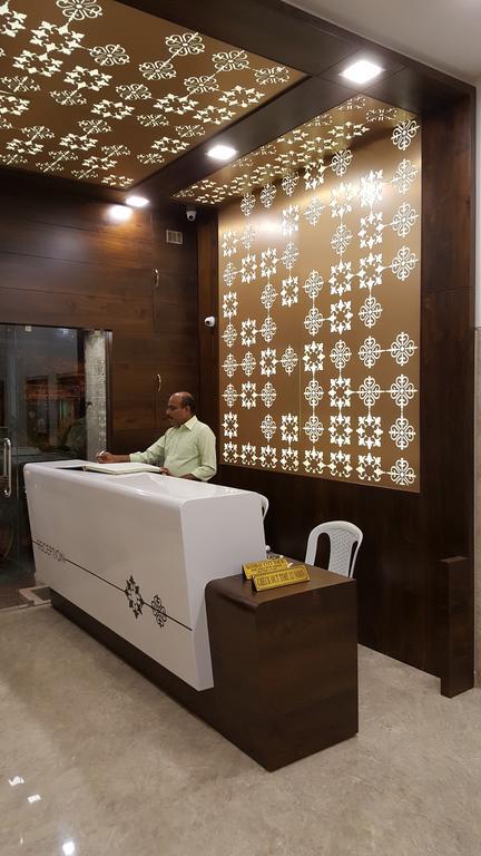 Hotel Oasis - Mumbai, Mumbai
